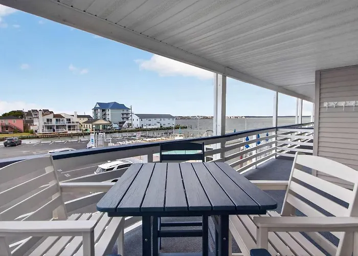 Holiday home Bradley On The Bay 223e Walk To & Dining *