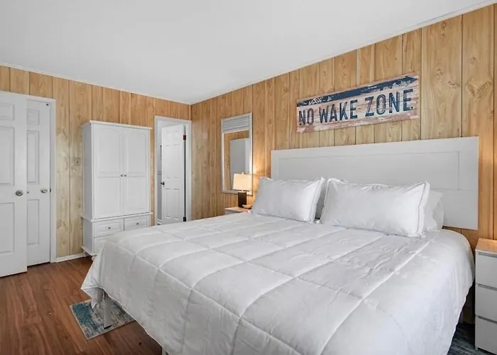 Holiday home Bradley On The Bay 223e Walk To & Dining